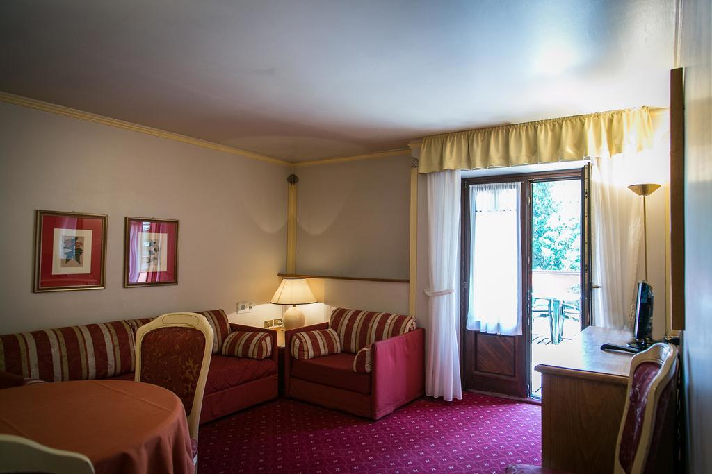 Hotel Posta R.T.A. Madonna di Campiglio Exterior foto